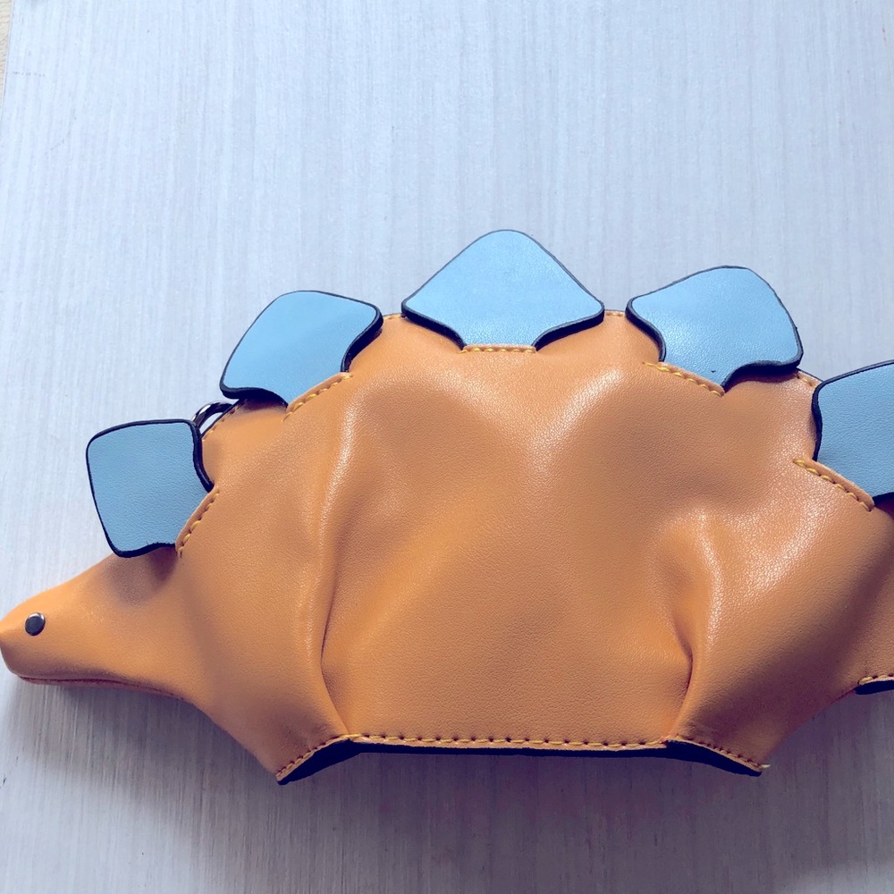 Yellow and Blue Stegosaurus Dinosaur 🦕 bag… - Picture 2 of 6